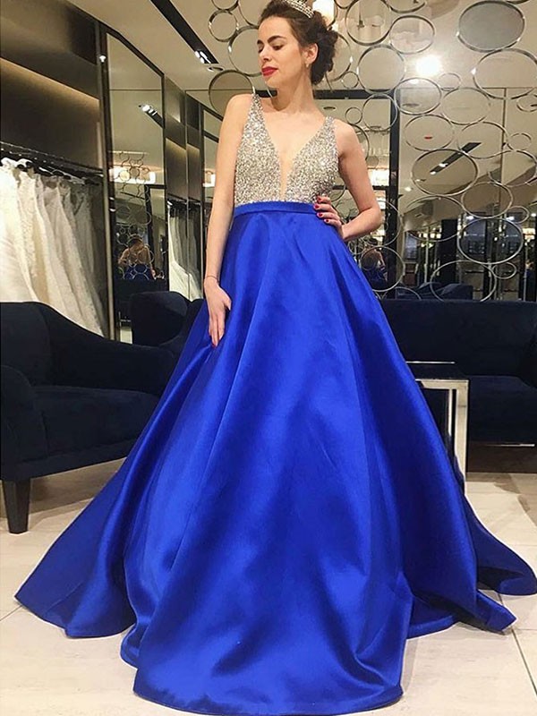 Chic V-Neck Crystal Prom Dresses Sleeveless Popular Sexy Evening Dresses Cheap