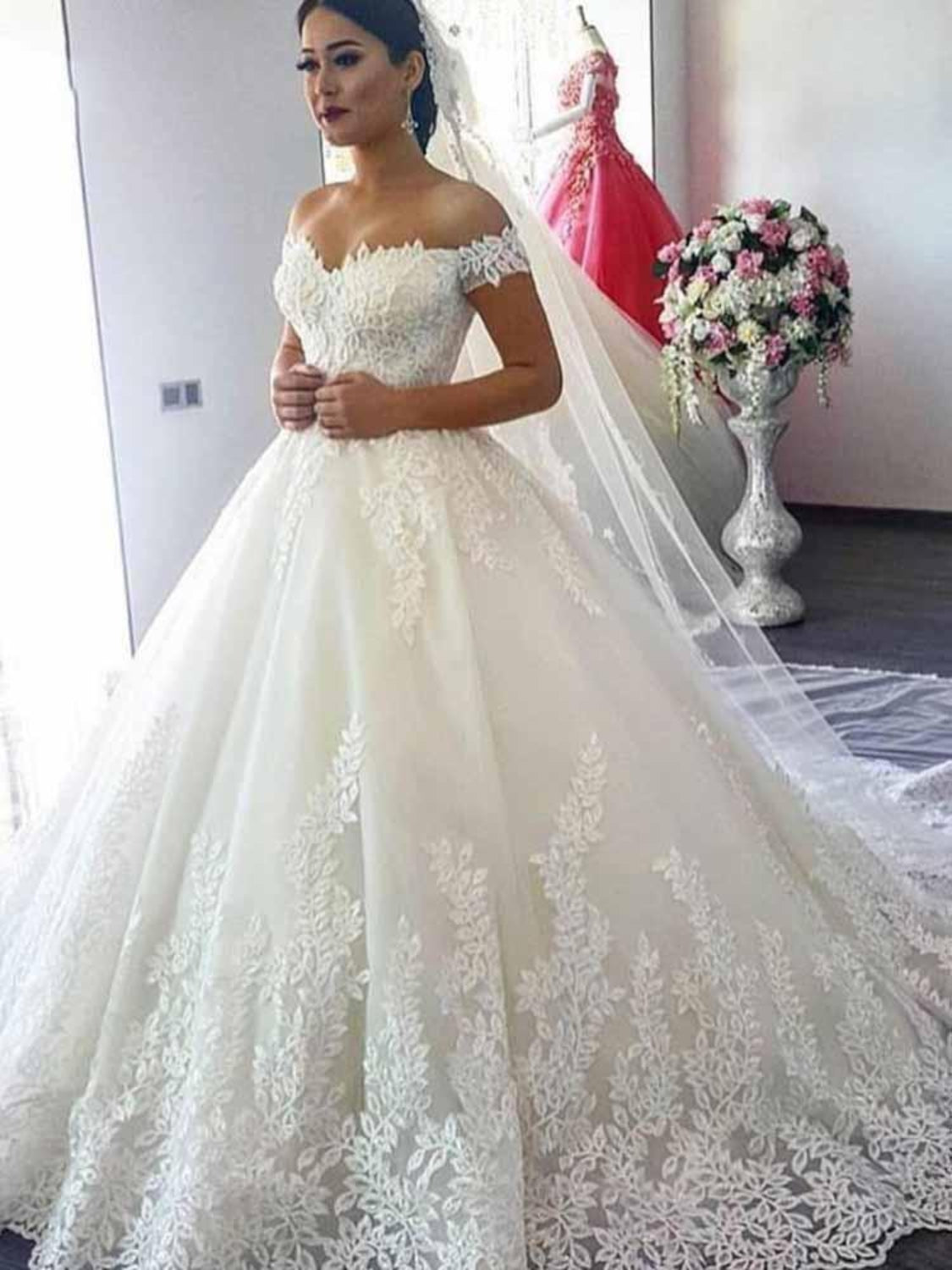 Elegant Off-the-Shoulder Ball Gown Lace Wedding Dress-Babyonlinedress