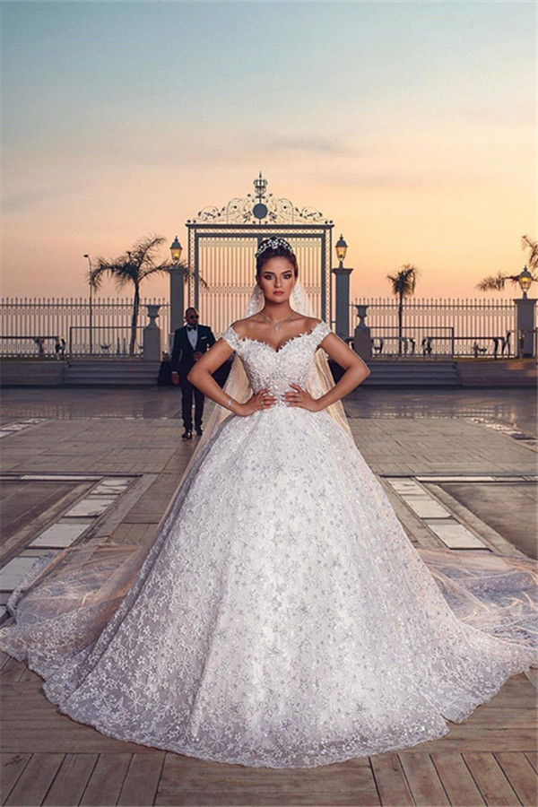Off the Shoulder Sweetheart Ball Gown Exquisite Lace Wedding Dresses