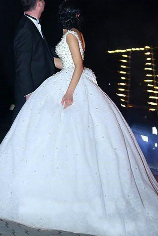 Bridal Scoop A-line Wedding Gowns | Sleeveless Pearls Wedding Dresses