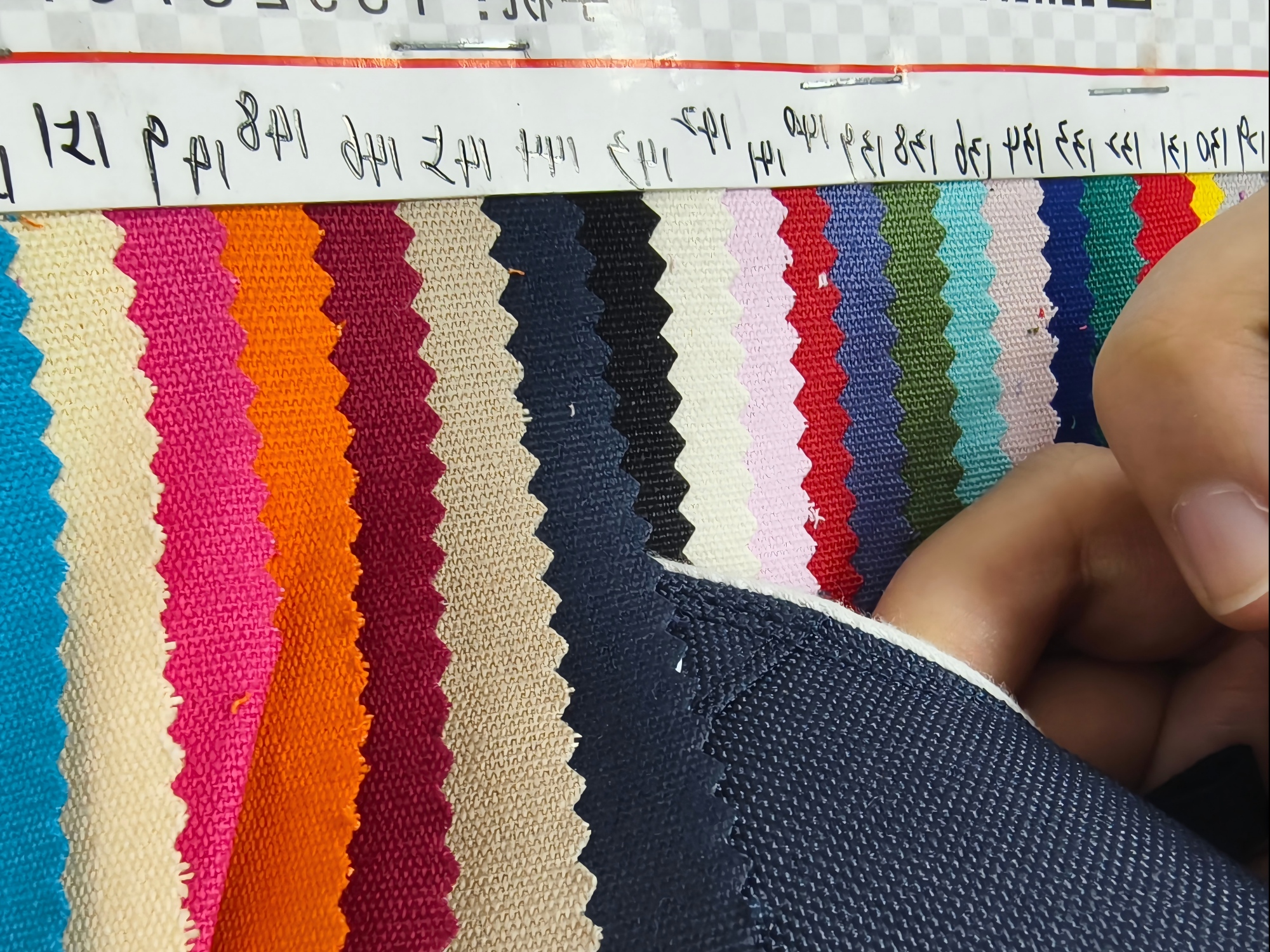 dongguan handbag manufacturer, dfh handbag, color shift