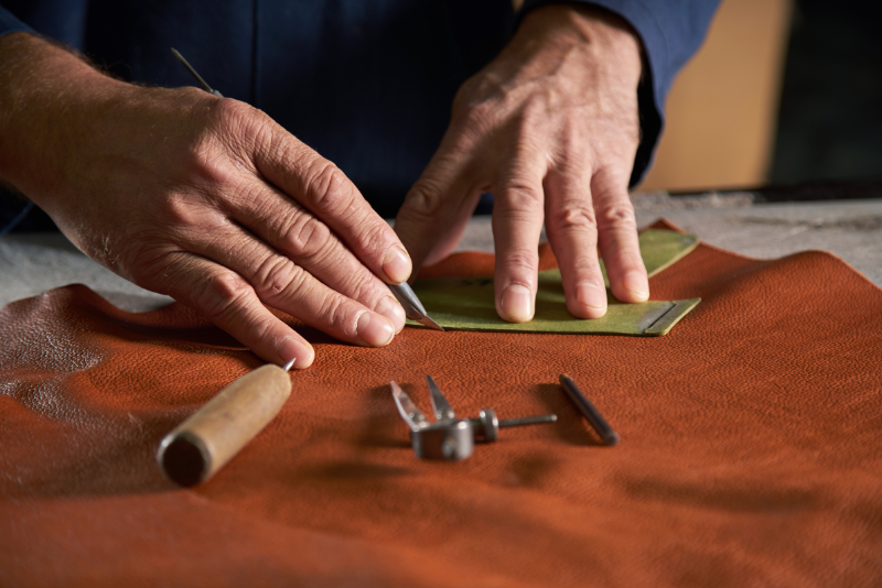 {"default":"prototyping making samples of leather hand bag dfh oem"}
