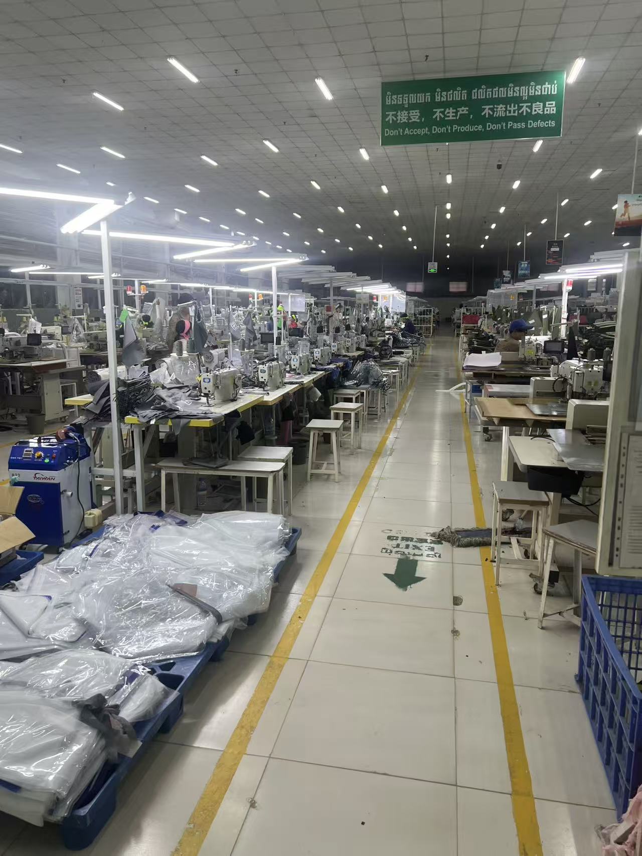 how to find a bag manufacturer?