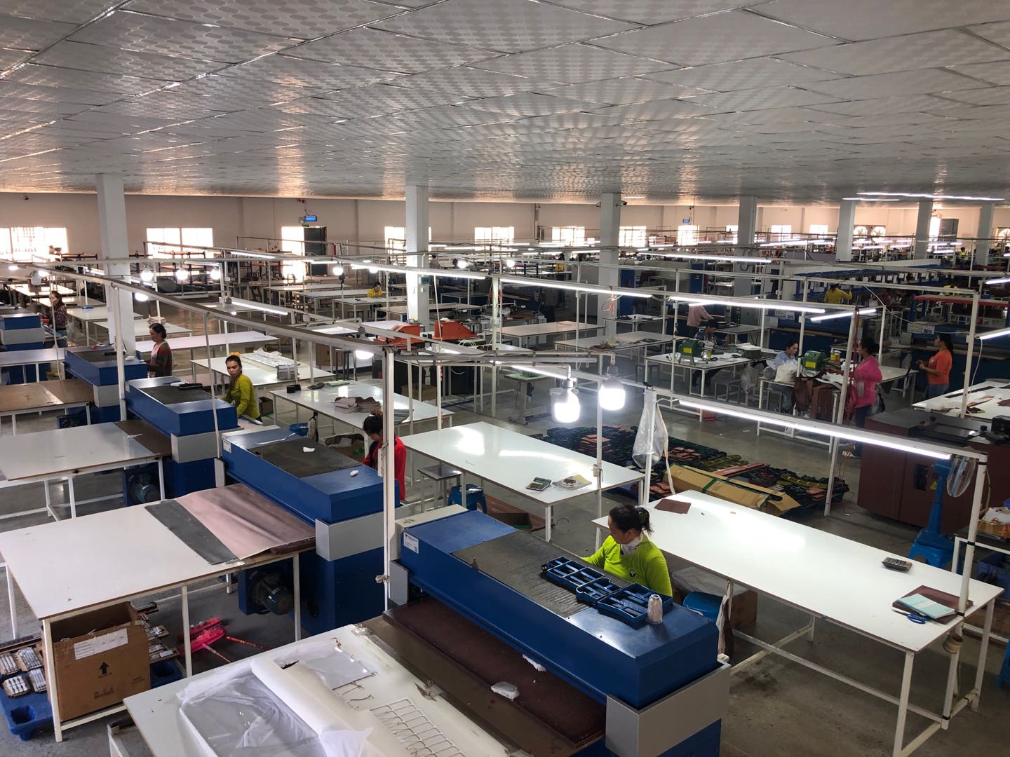 {"default":"manufacture tote bag and purse bag for women"}
