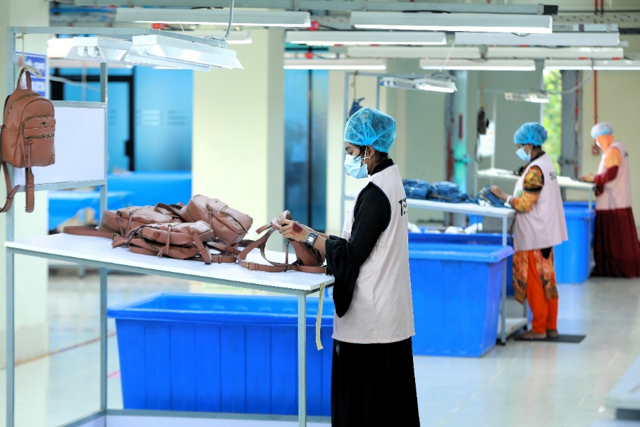 {"default":"Bangladesh luggage factory oem dfh"}
