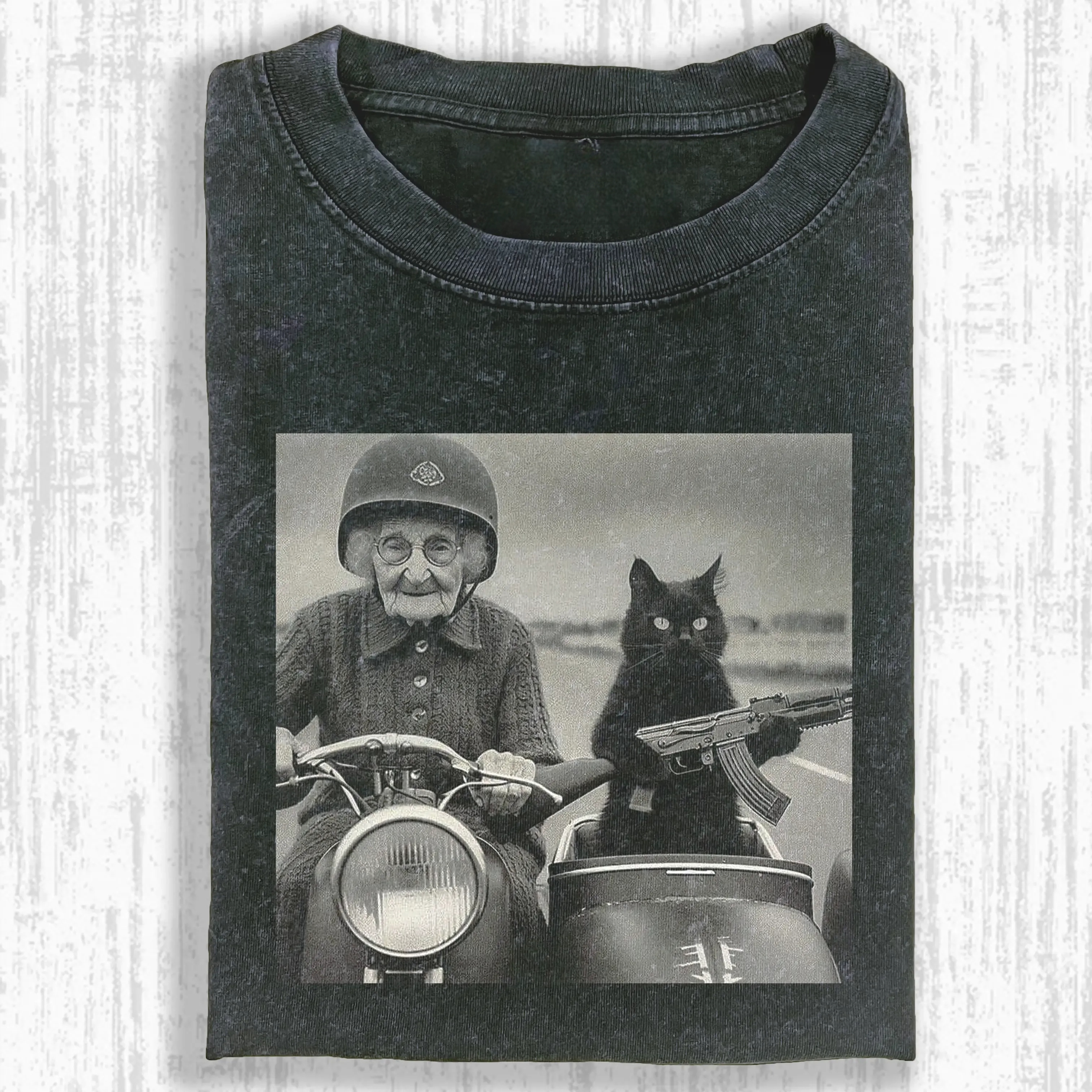 FUNNY GRANDMA AND CAT T-SHIRT-ComicClothe