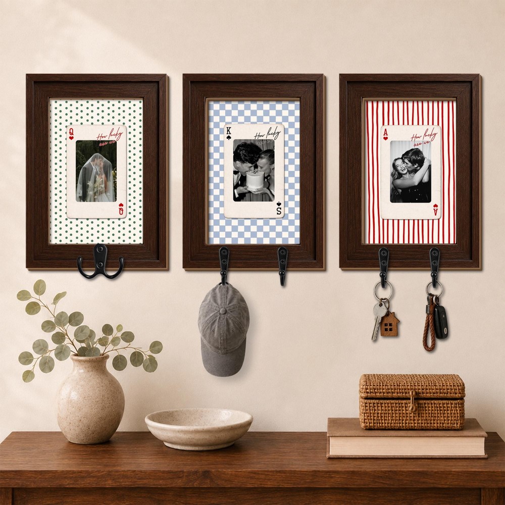 Personalized Wooden Photo Key Holder – Striped Frame with Key Hooks