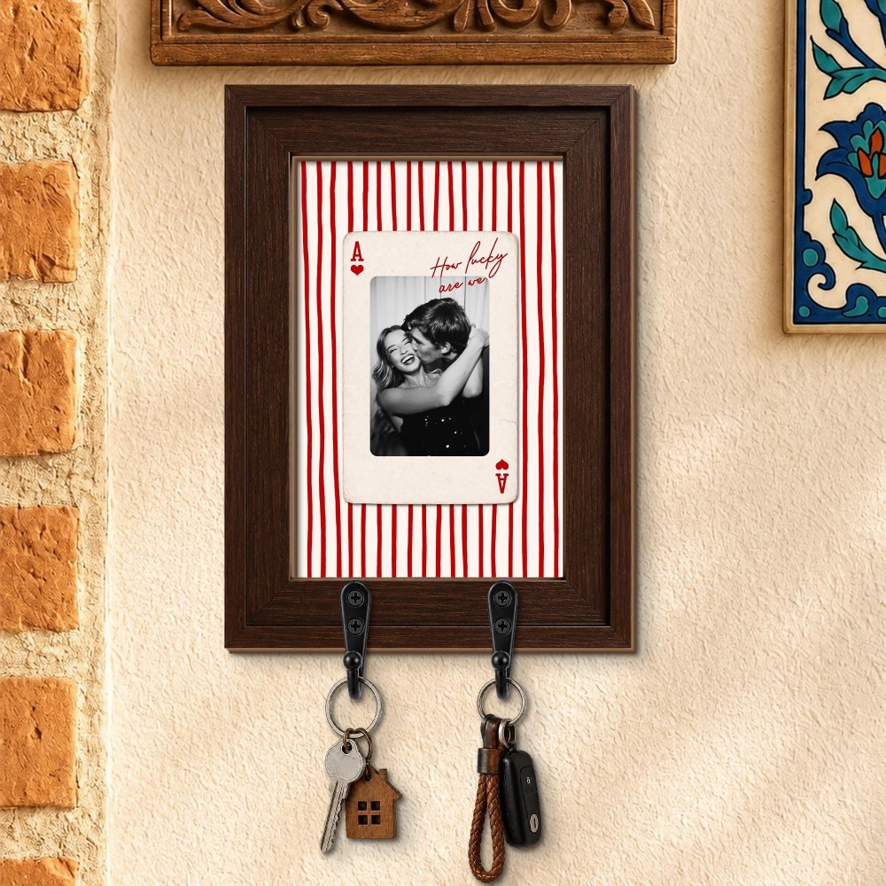 Personalized Wooden Photo Key Holder – Striped Frame with Key Hooks