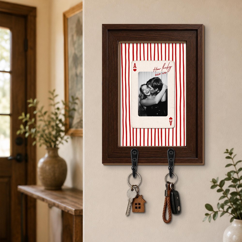 Personalized Wooden Photo Key Holder – Striped Frame with Key Hooks