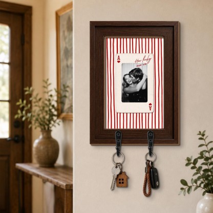 Personalized Wooden Photo Key Holder – Striped Frame with Key Hooks
