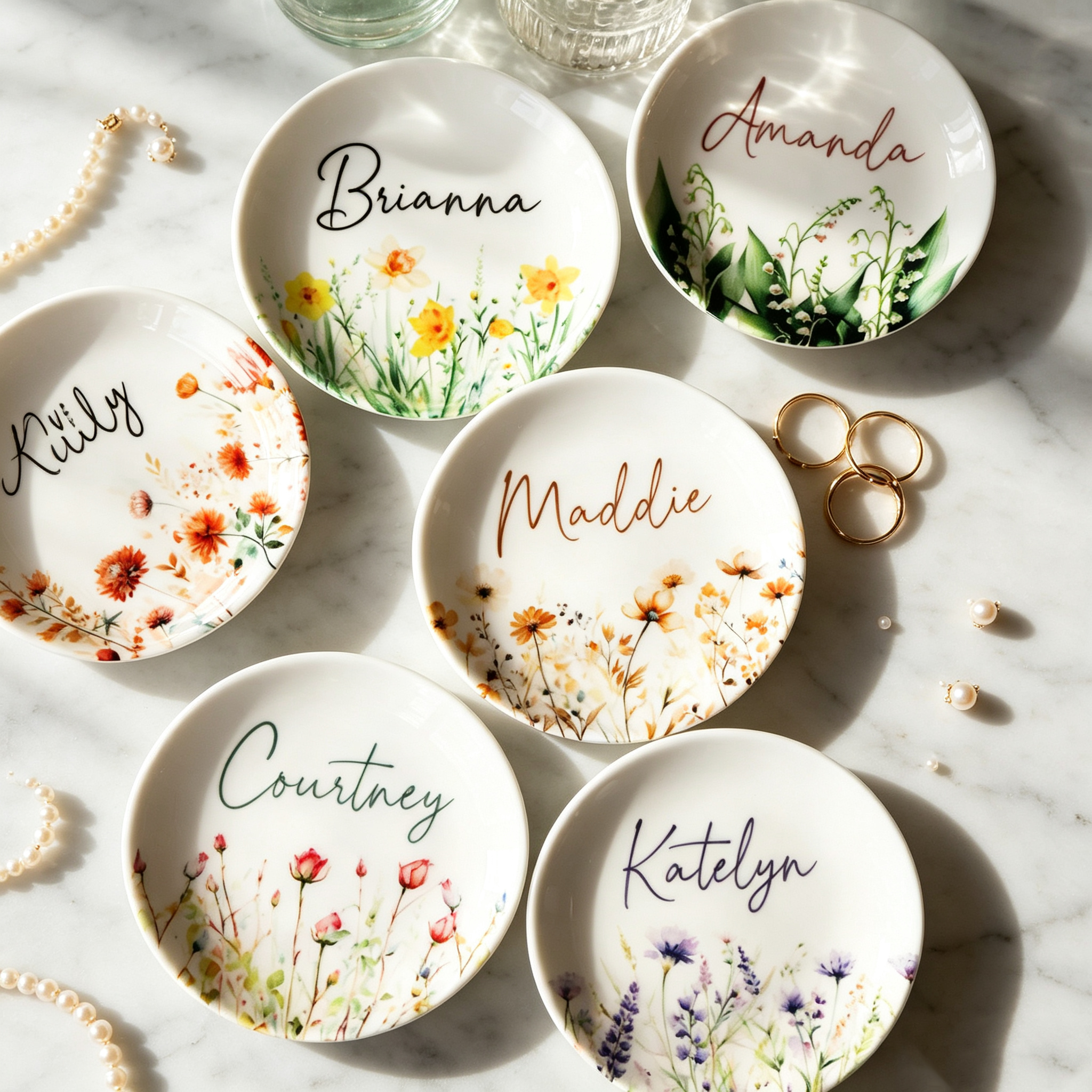 Personalized Birth Flower Jewelry Dish with Name, Custom Ceramic Ring Holder, Gift for Her