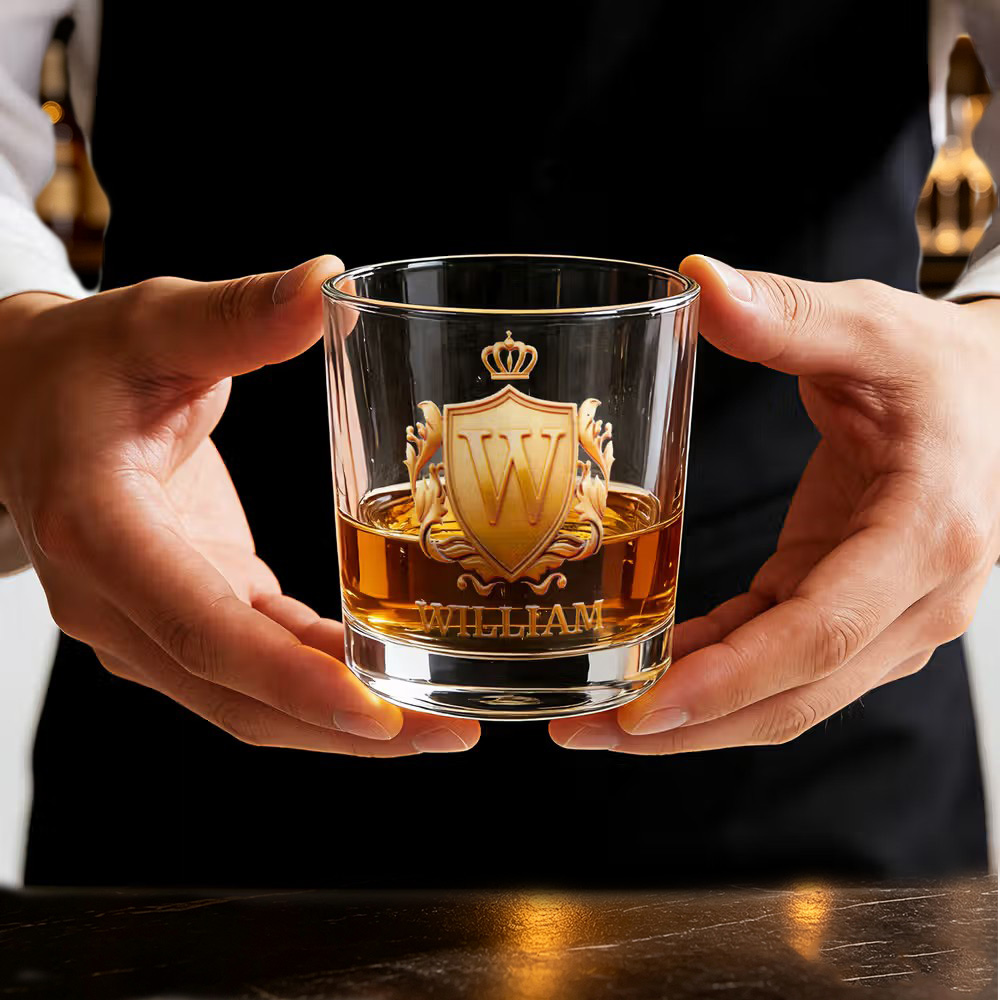 Personalized Initial Crest Whiskey Glass with Custom Name, 10 oz Old Fashioned Rocks Glass, Gift for Men