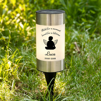 Personalized Angel Wing Memorial Solar Garden Light with Name and Date, Outdoor Garden Decor Sympathy Gift for Loved Ones