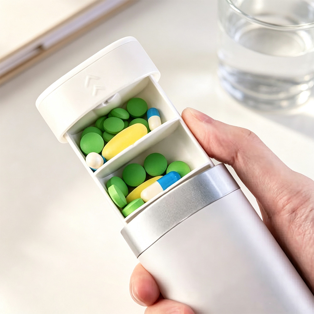 Personalized Name 7-Day Pill Organizer Travel Medicine Box Large Capacity Weekly Tablet Storage Case Gift for Family