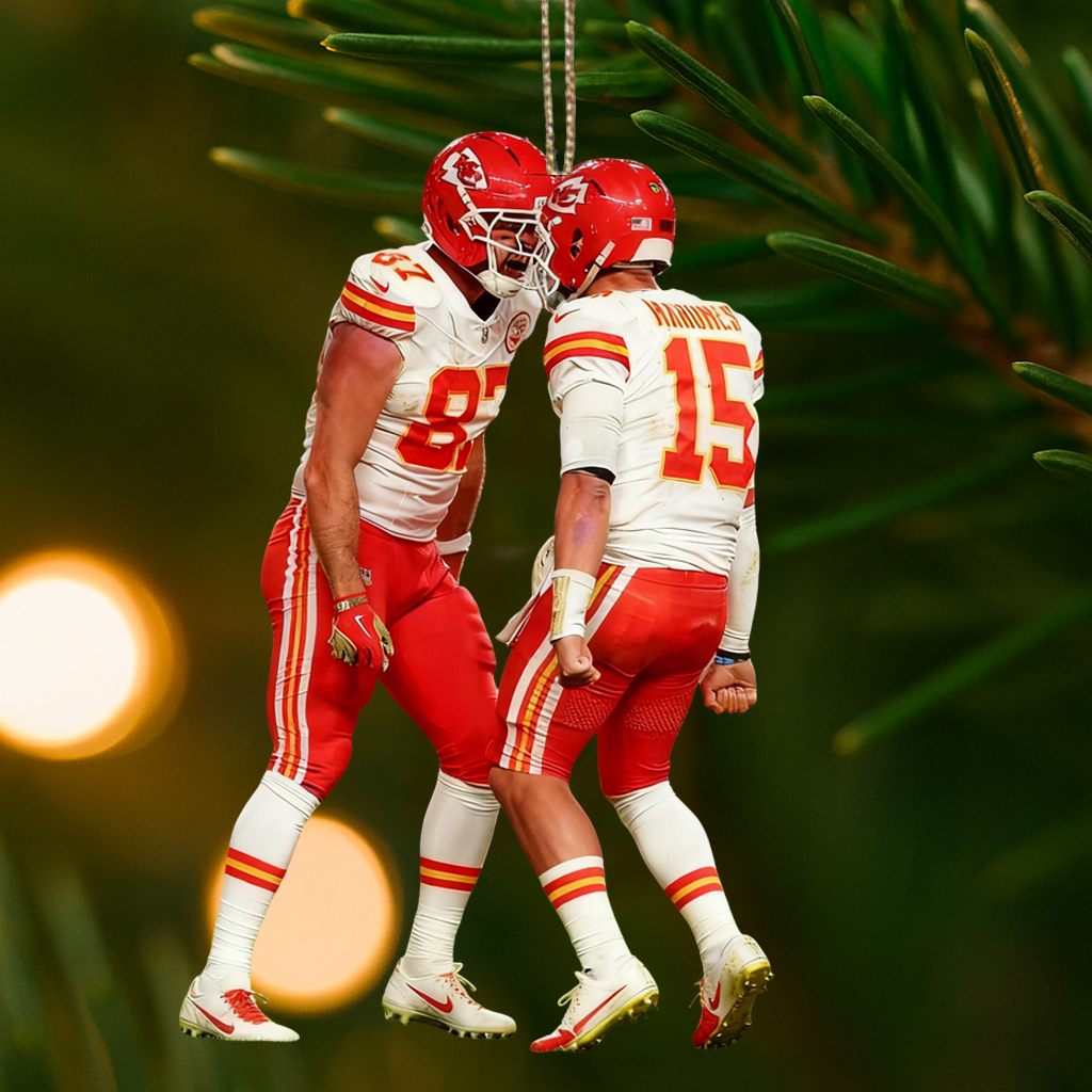 Chiefs Victory High-Five Ornament