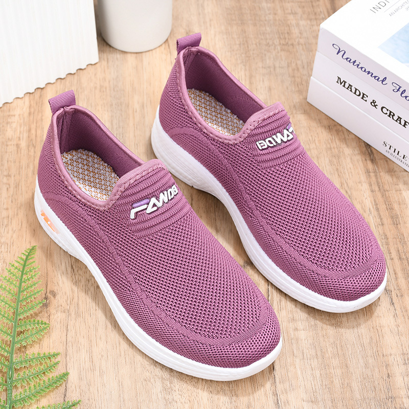 Komfortable, pustende slip-on joggesko for kvinner, uformelle gåsko