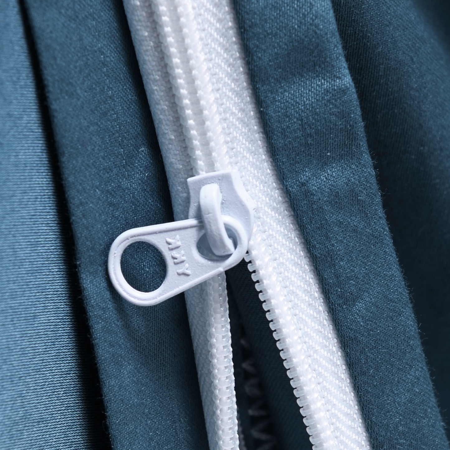 Dutigo Moonlight Blue Silken Long-Staple Bedding