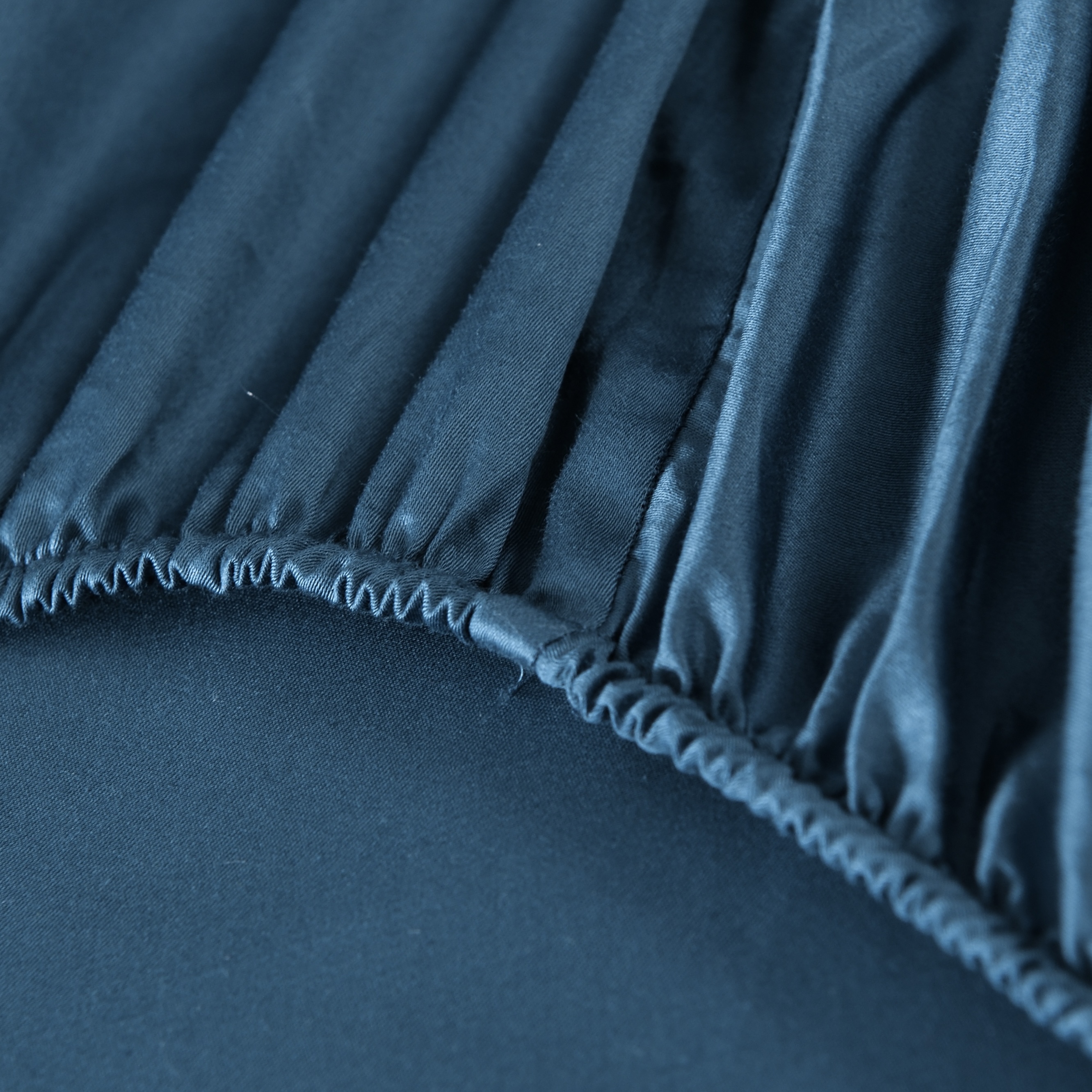 Dutigo Moonlight Blue Silken Long-Staple Bedding