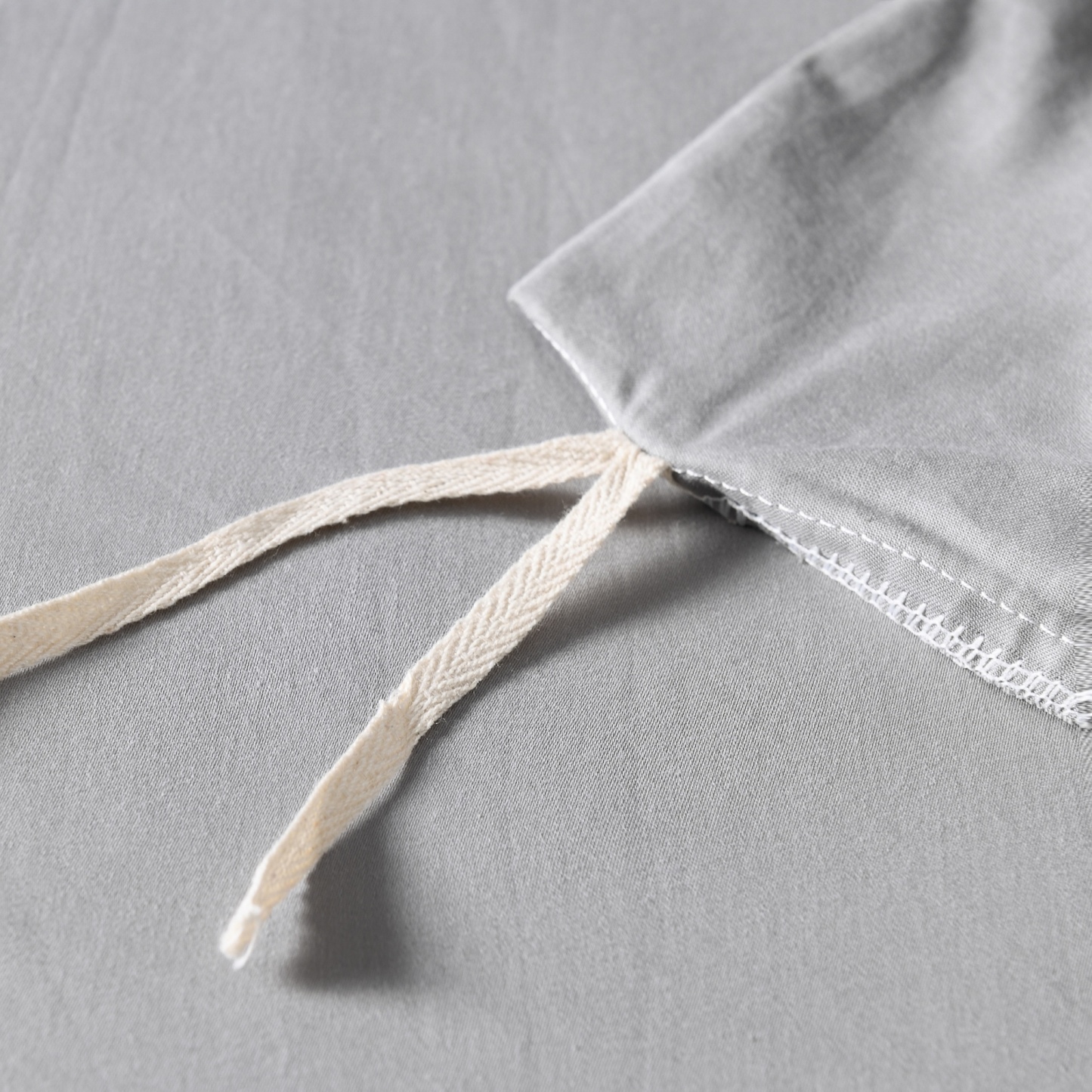 Dutigo Light Gray Silken Long-Staple Bedding