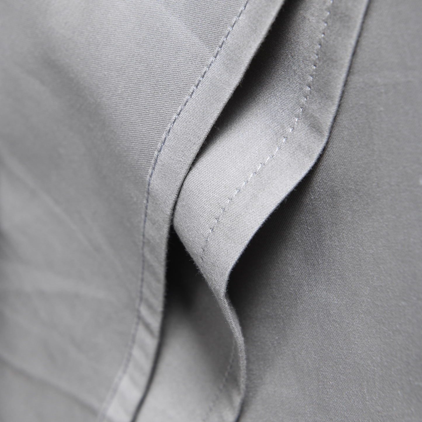 Dutigo Light Gray Silken Long-Staple Bedding