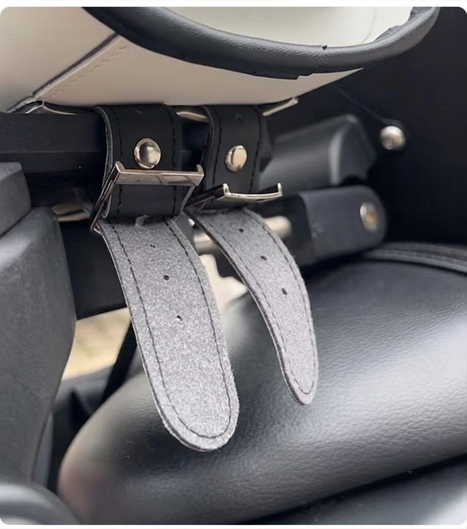 GoMotour Motorcycle Tail Bag with Lock