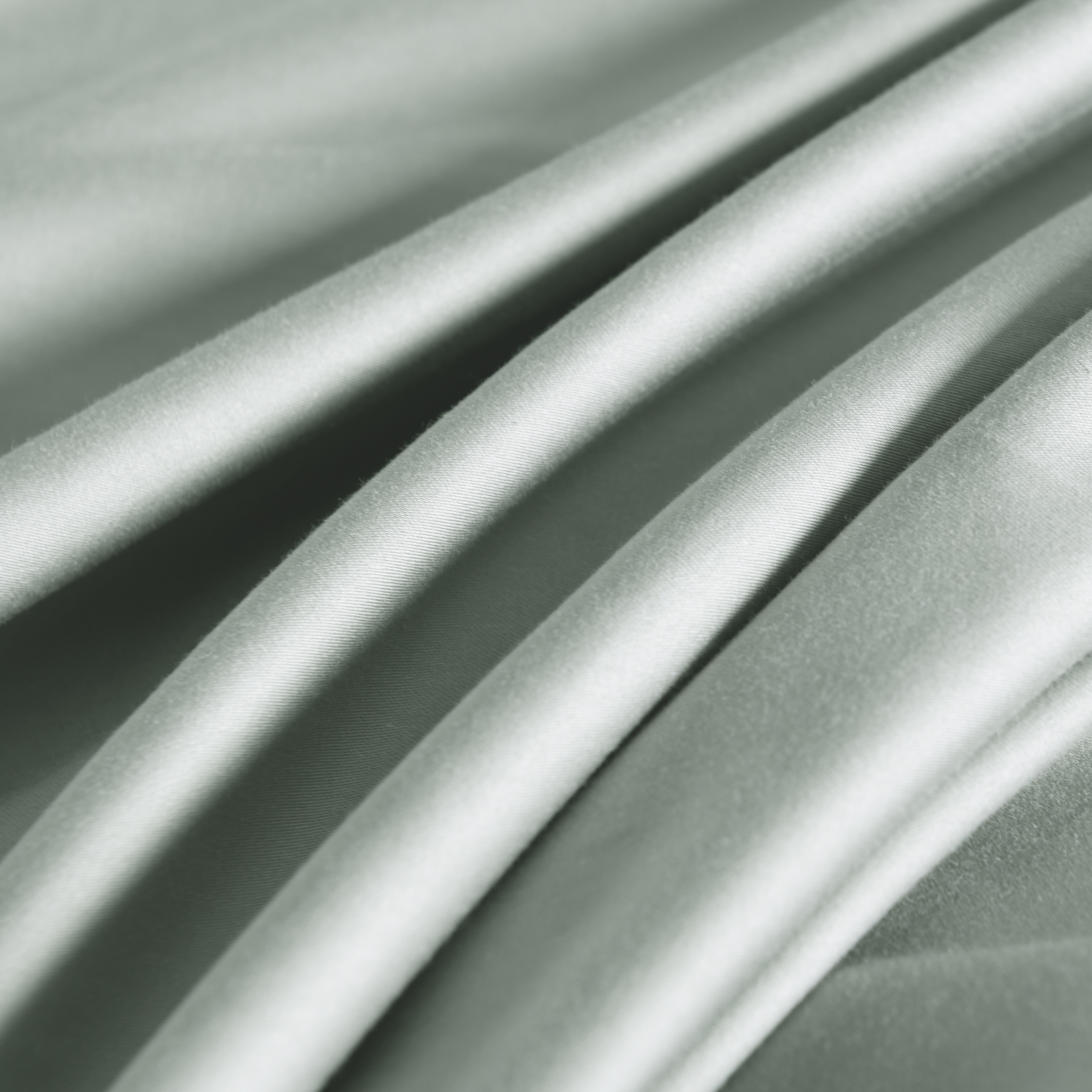 Dutigo Light Green Silken Long-Staple Bedding