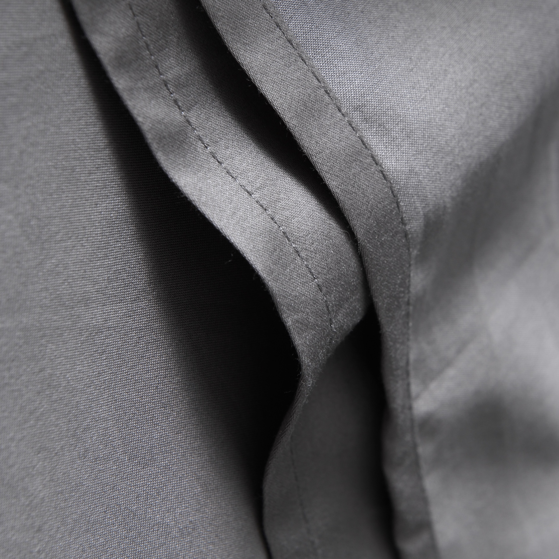 Dutigo Dark Gray Silken Long-Staple Bedding