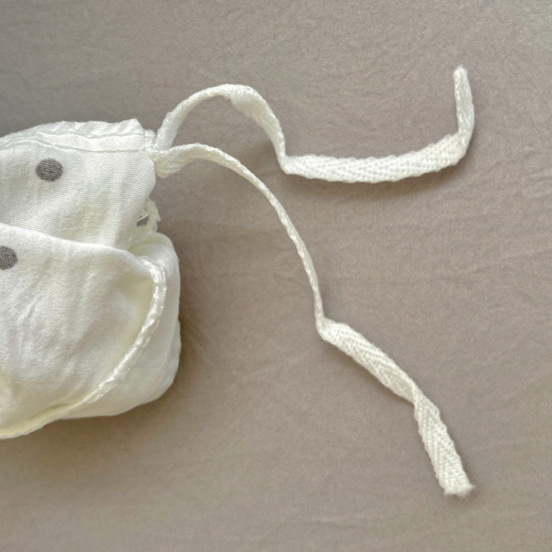 Dutigo Dotted White Organic Cotton Bedding Set