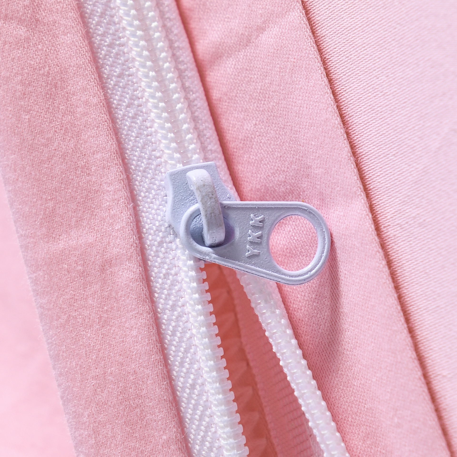 Dutigo Coral Pink Silken Long-Staple Bedding