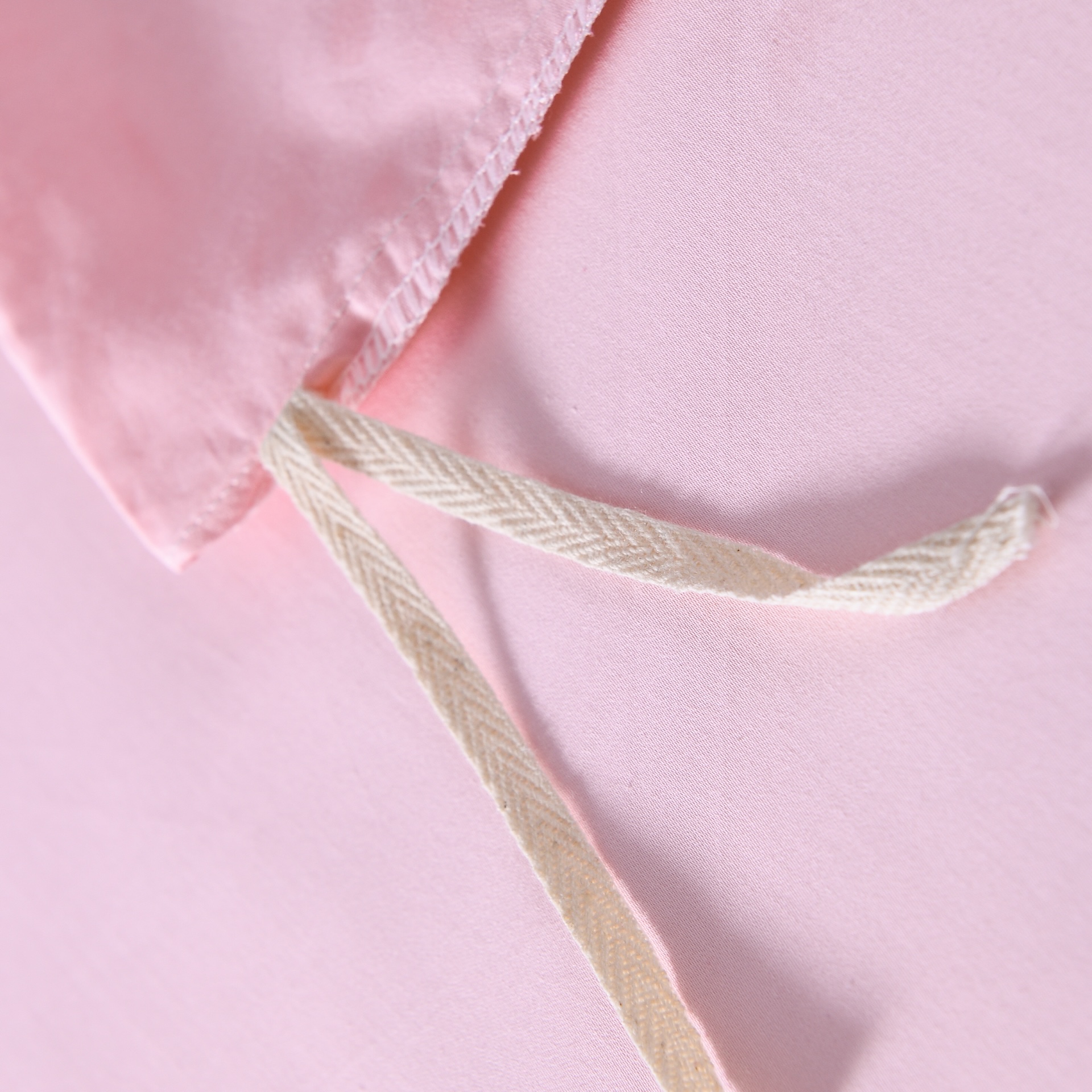 Dutigo Coral Pink Silken Long-Staple Bedding