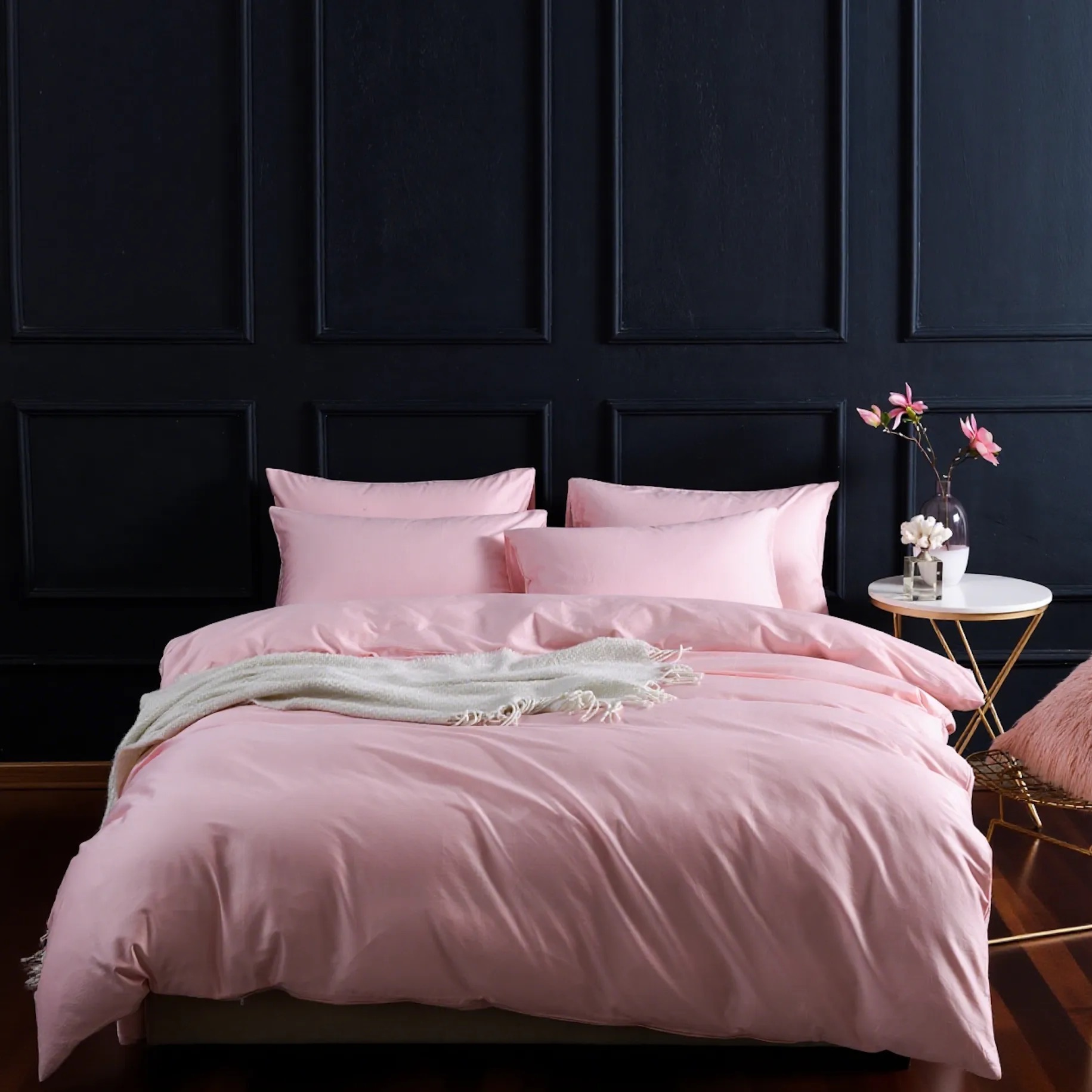 Dutigo Coral Pink Silken Long-Staple Bedding