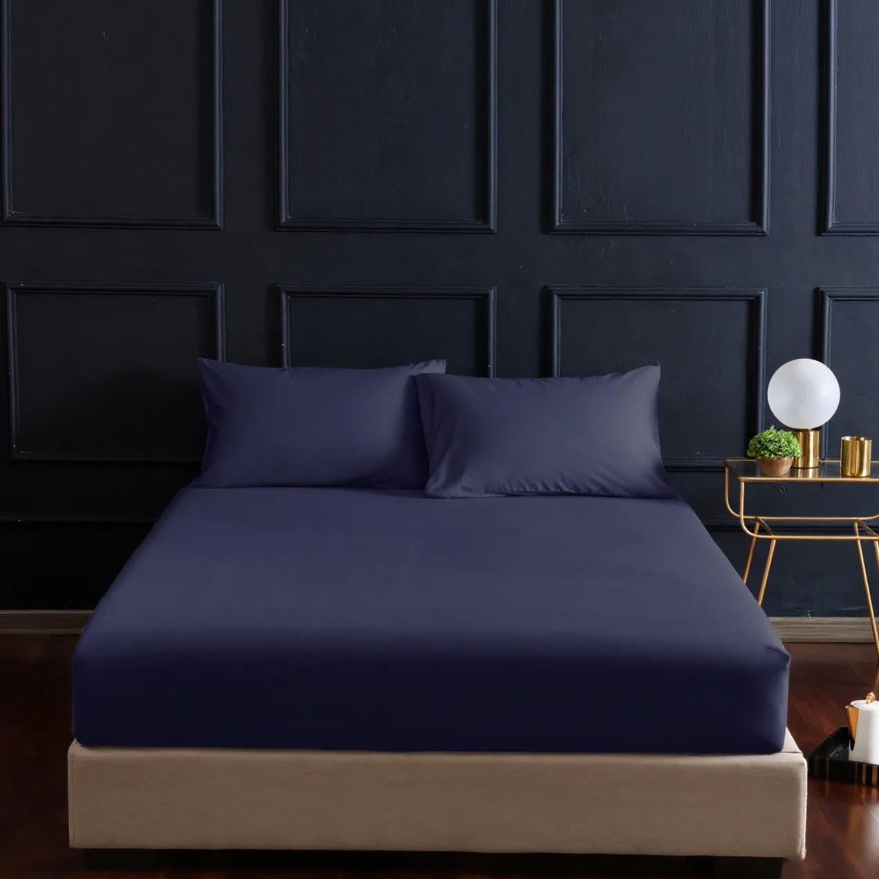 Dutigo Dark Purple Silken Long-Staple Bedding