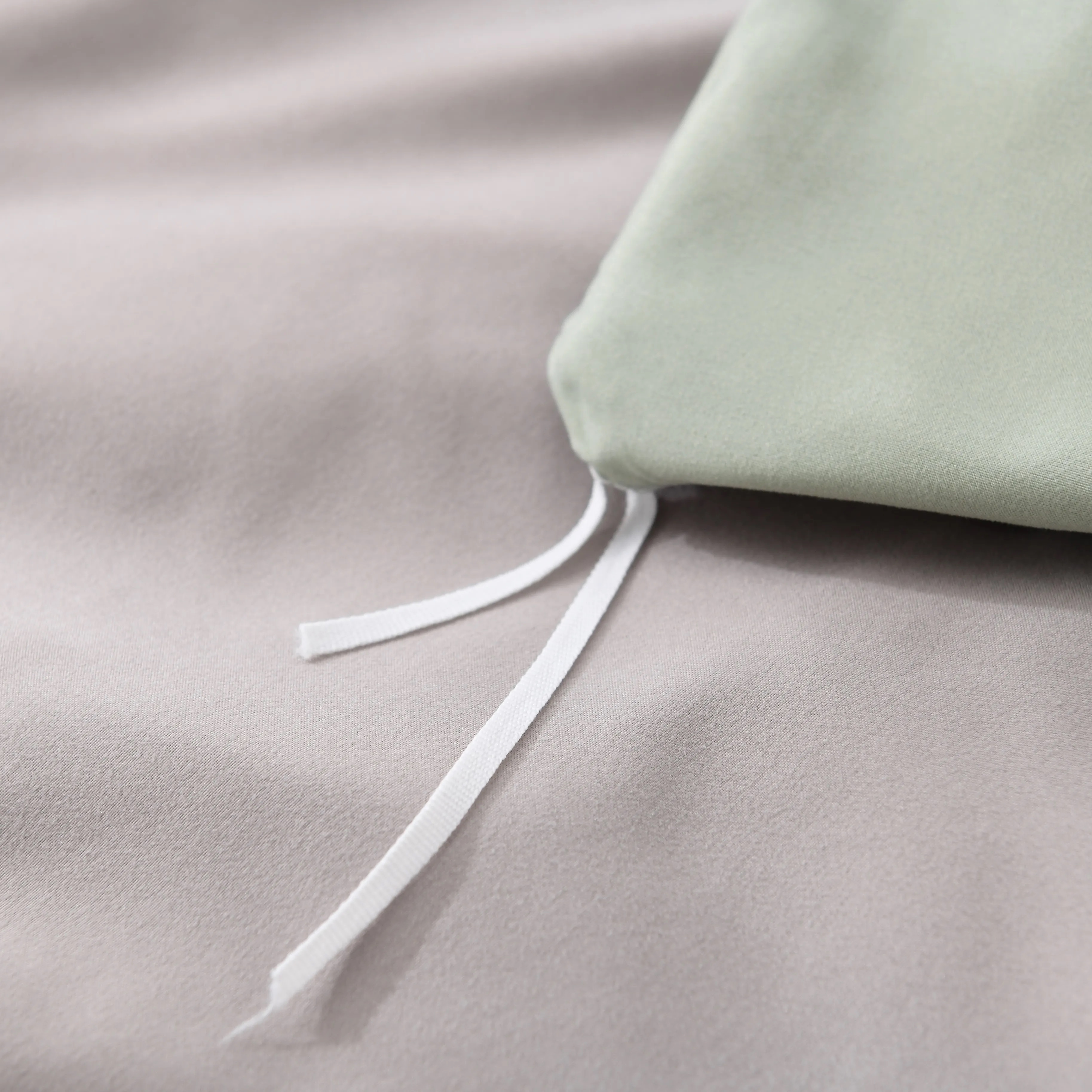 Dutigo Navy Blue Brushed Bedding Set