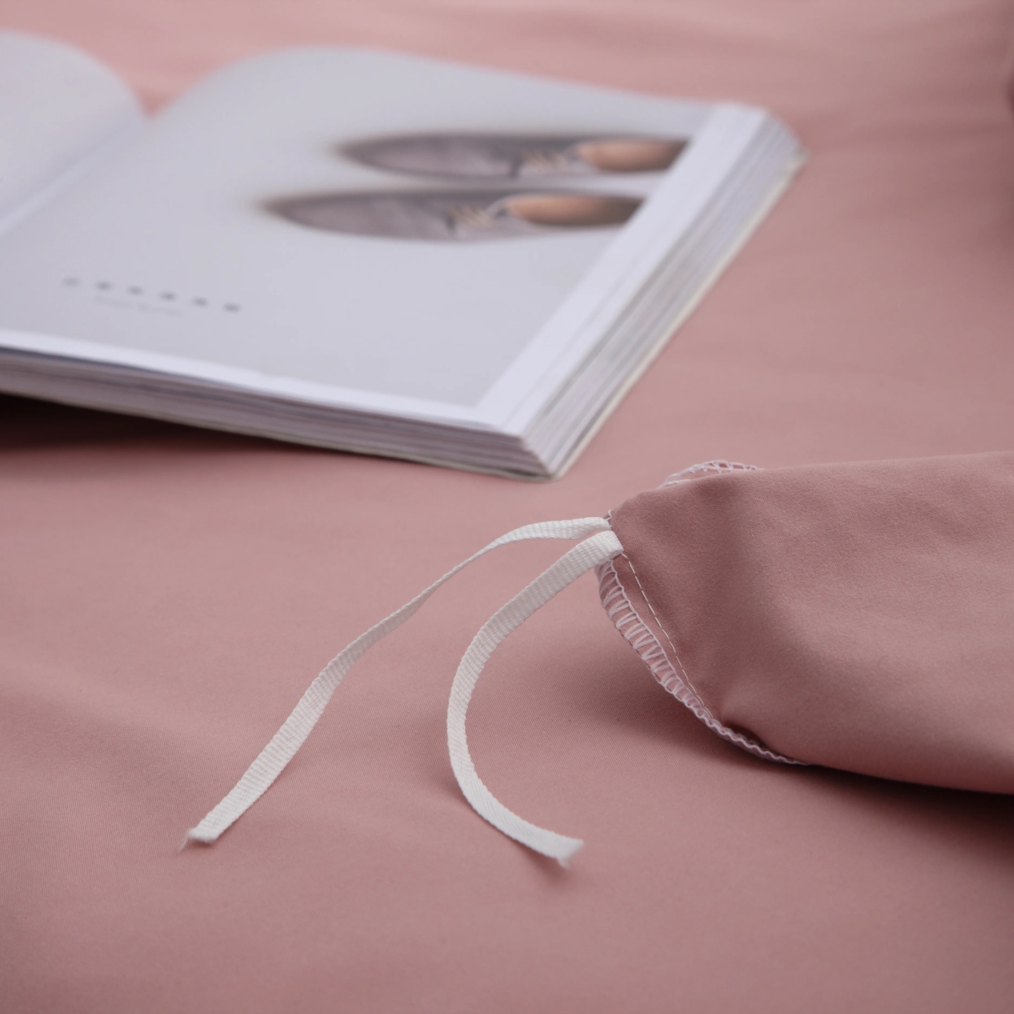 Dutigo Pink and Brown Brushed Bedding Set