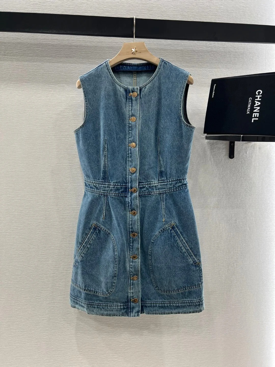 Louis Vuit25SS Sleeveless Vintage Denim Dress