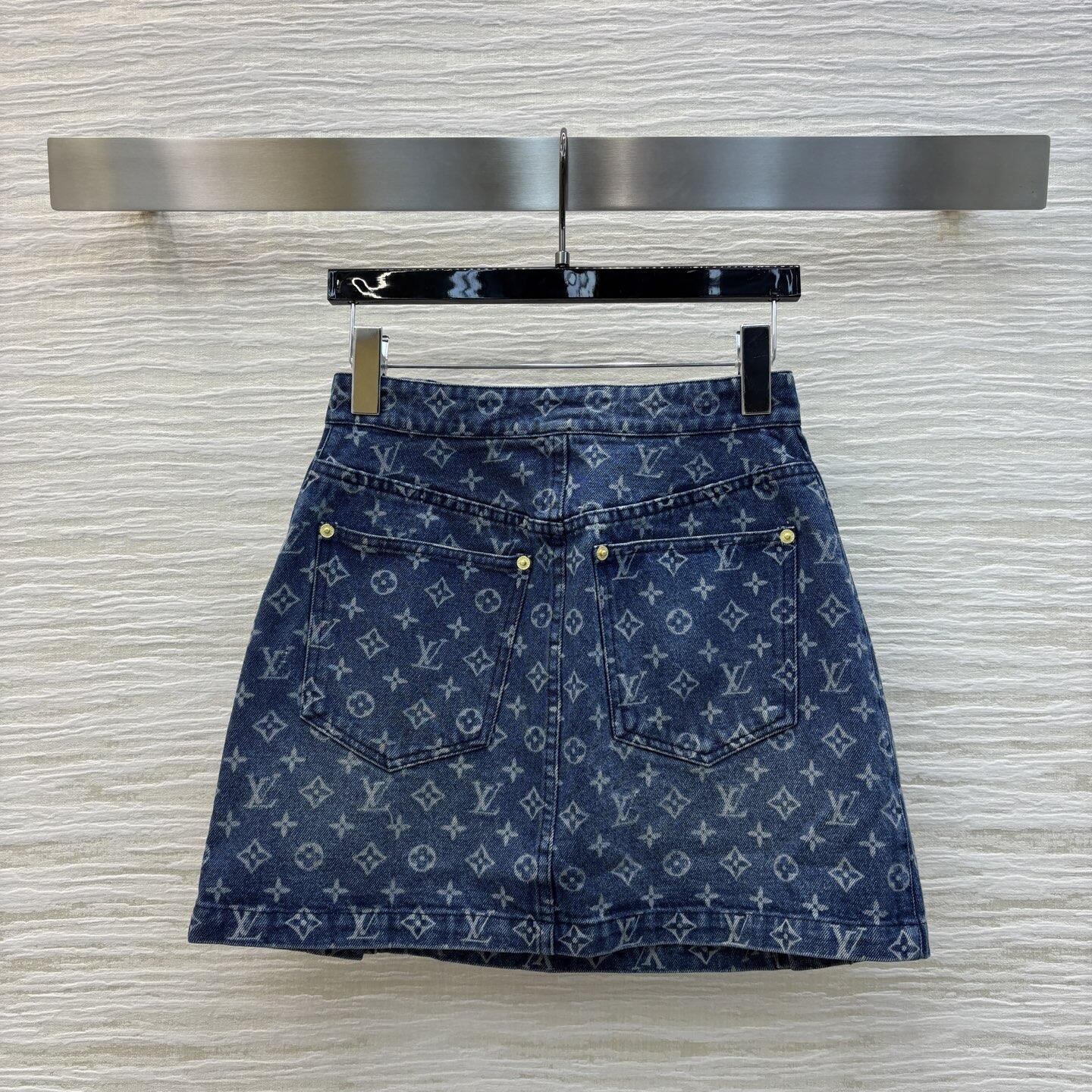 1V Jacquard Denim Skirt