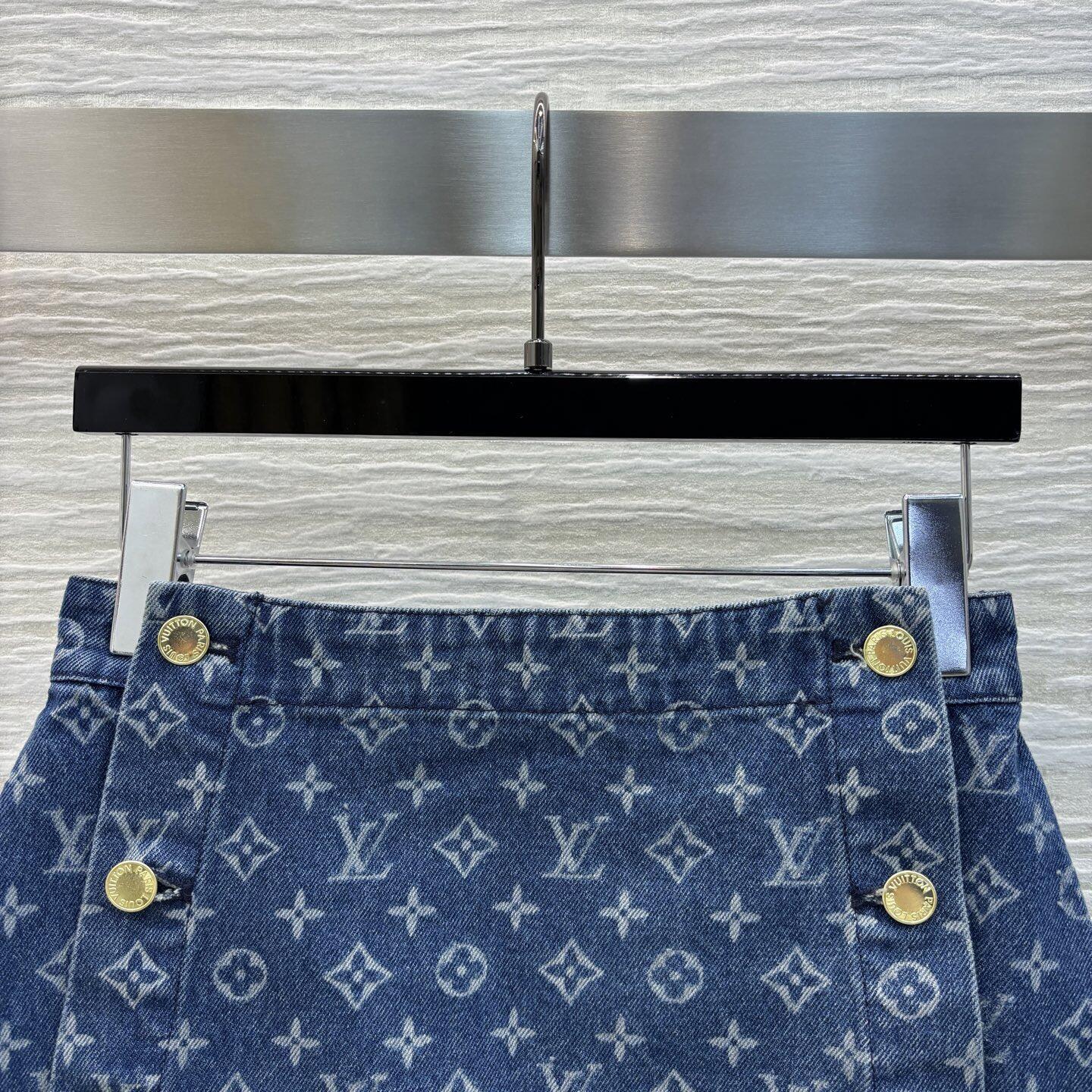 1V Jacquard Denim Skirt
