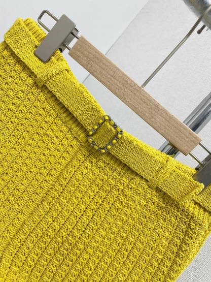 CHNEL Lace Crew Neck Fortune Yellow Knit Shorts