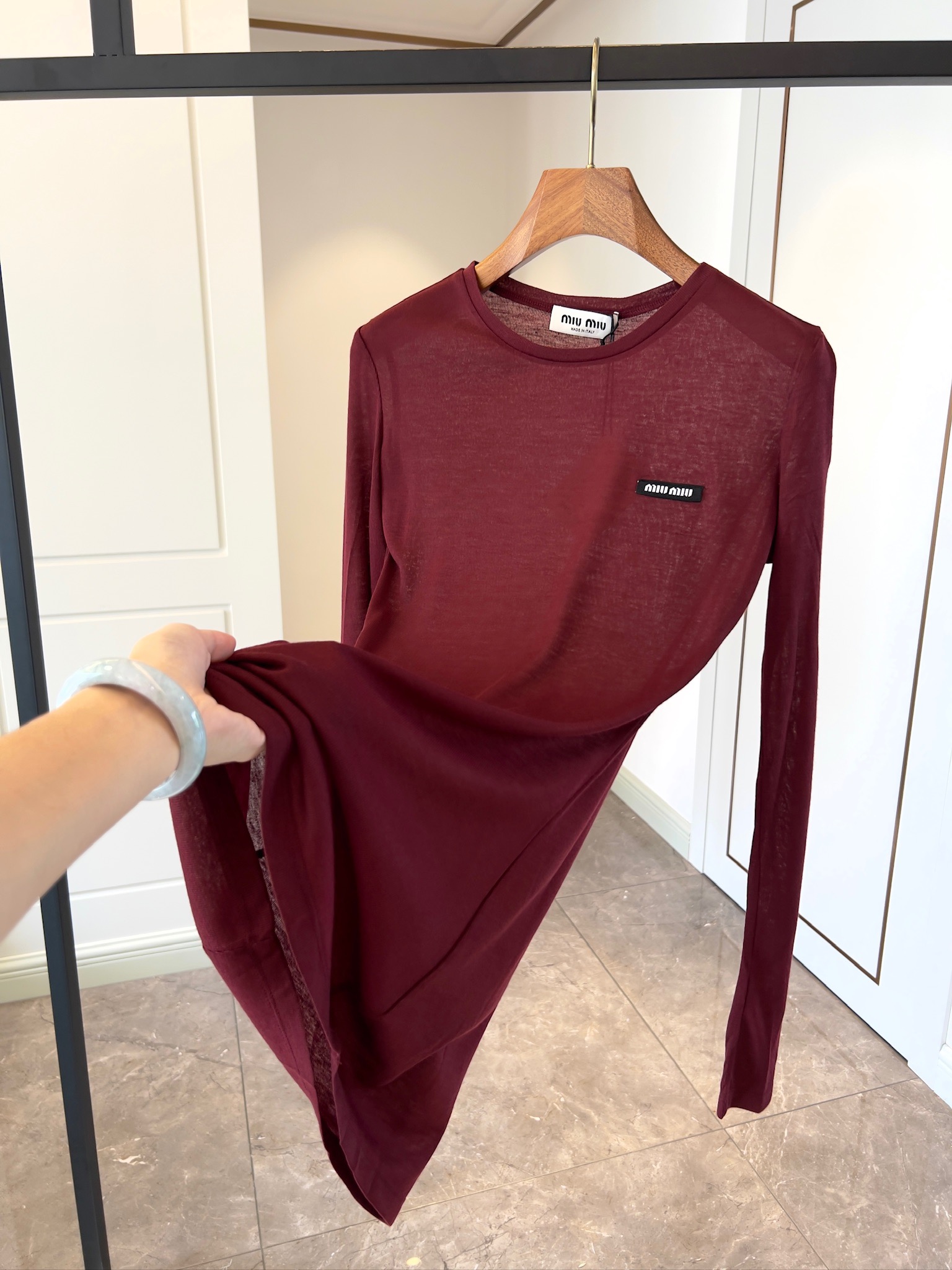 MIU25SS Lightweight Long Knitted Bottom Shirt