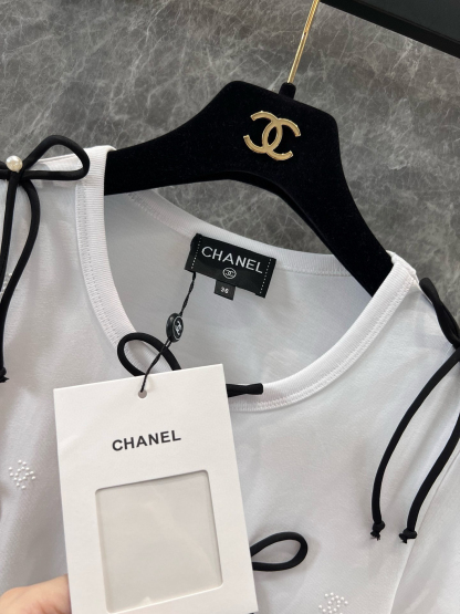 CHANE25SS round neck with rhinestone bow short sleeve t-shirt