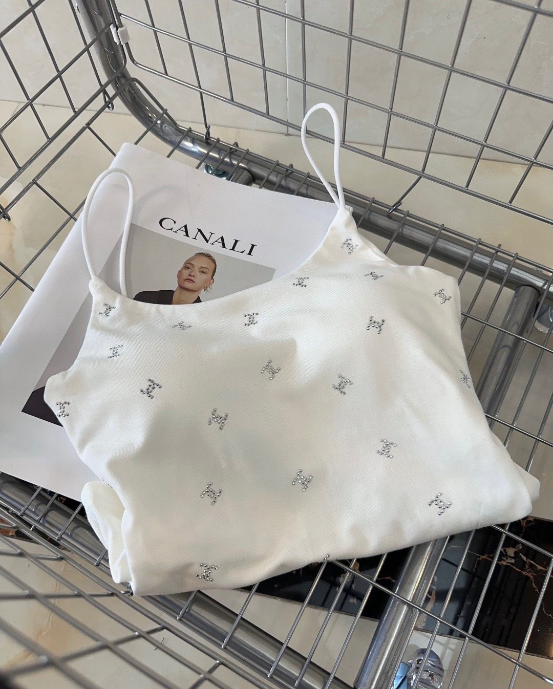 CHANE25SS Diamonds Vest