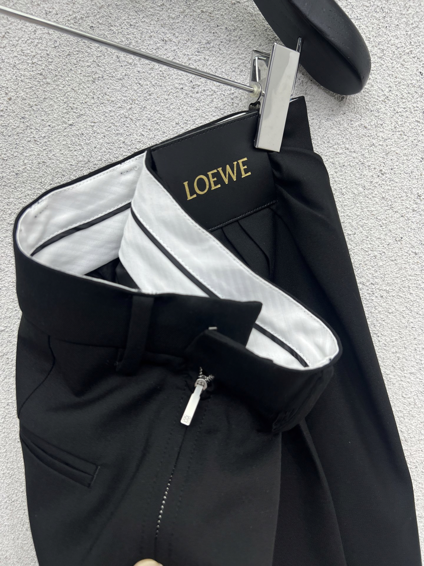 LOE25SS Leather Label Logo Half Skirt