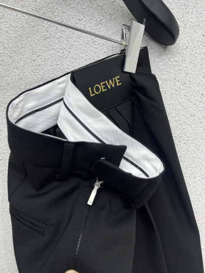 LOE25SS Leather Label Logo Half Skirt