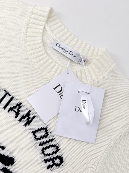 CD New Embroidered Butterfly Clash Color Knit Short Sleeve