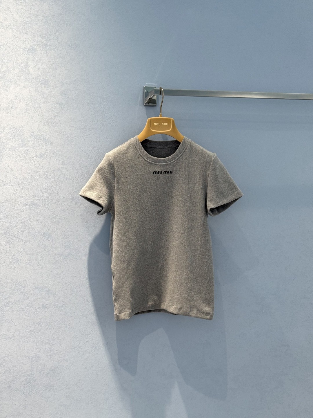 Miu Round Neck Gray Knit Short Sleeve