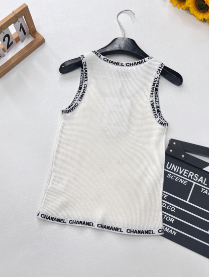 CHANE25SS monogrammed classic black and white two-tone trimmed knit vest