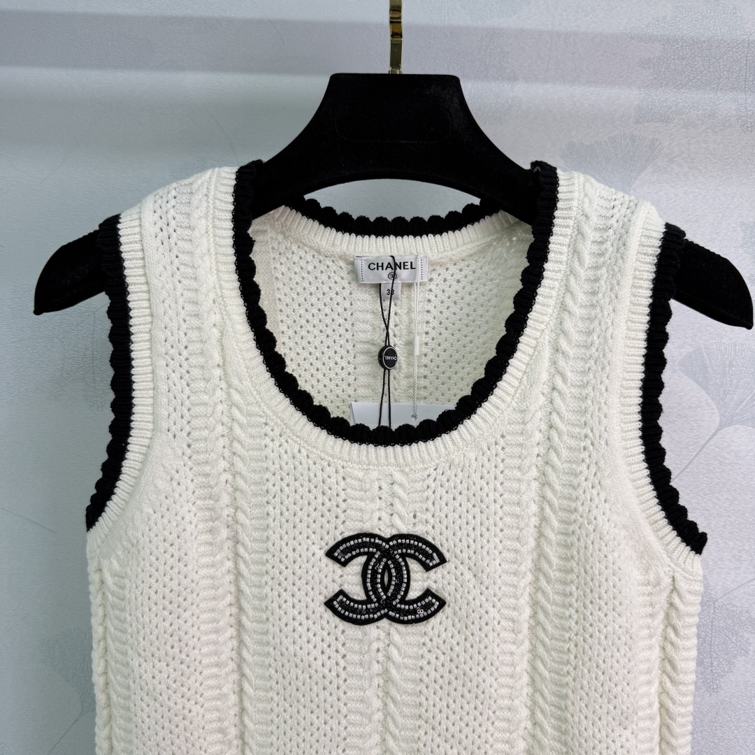 CHANE25SS colour-blocked lace knit vest