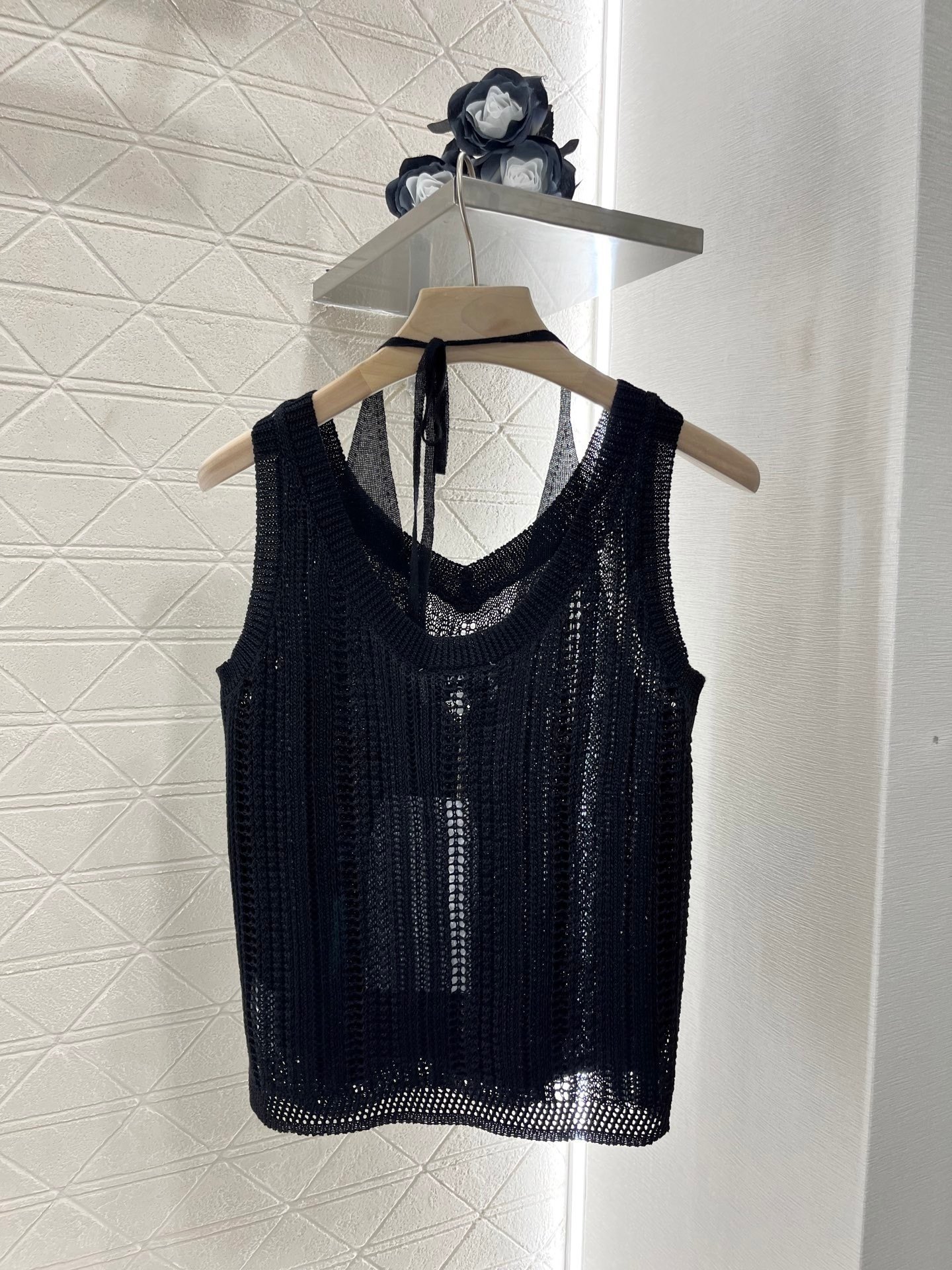 CHANE25SS Cutout False Two Piece Neck Knit Tank Top