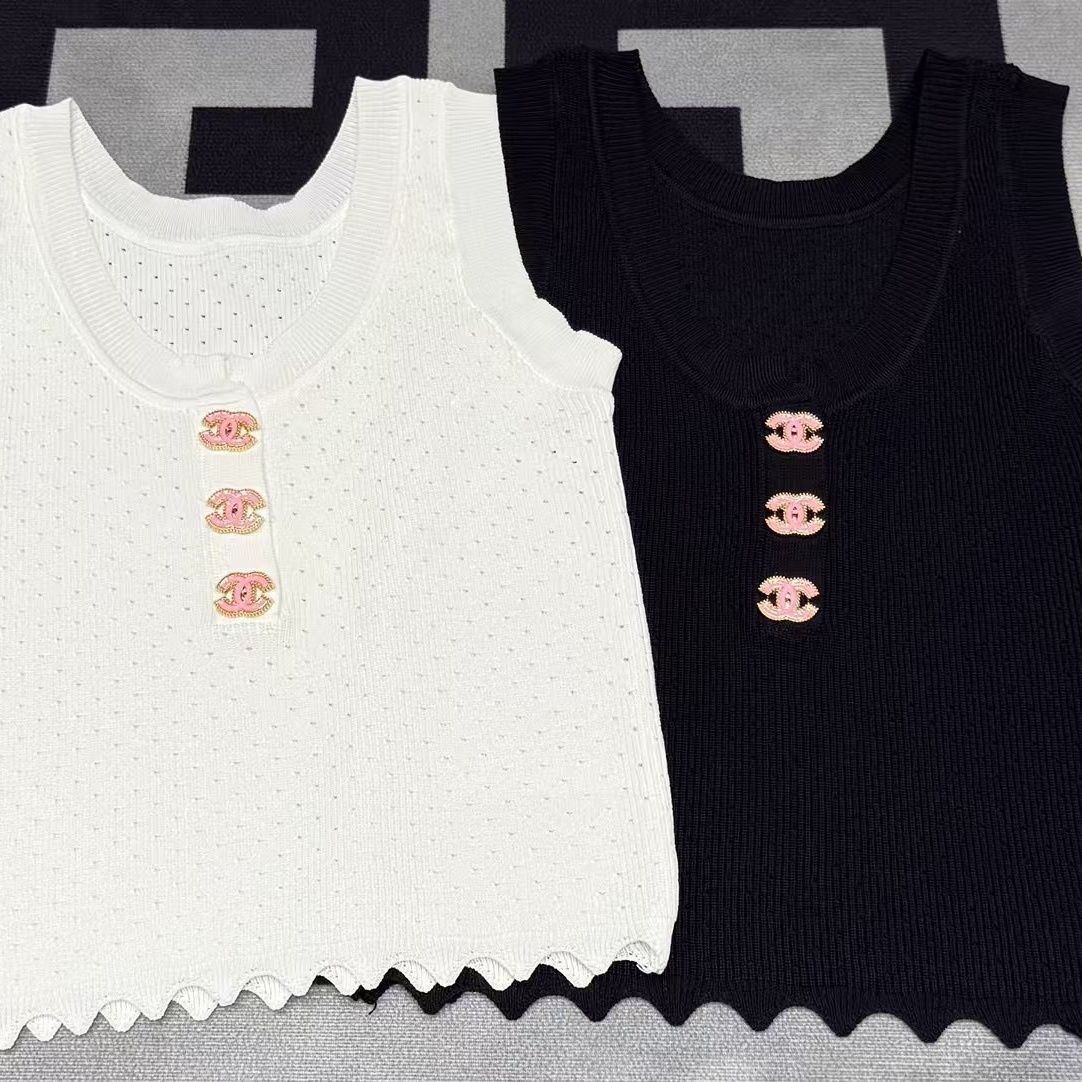 CHNEL buttoned knit vest