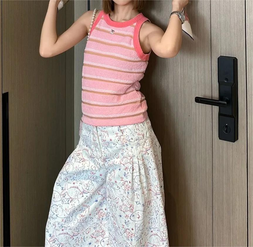 CHANE25SS Floral Tank Top